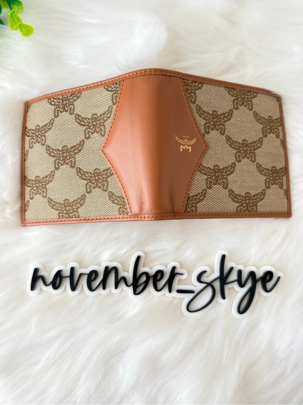 MCM Himmel Bifold In Lauretos Monogram‎ Canvas Wallet